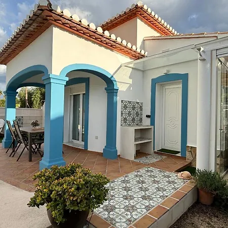 Tatil Evi Precioso Independiente En Con Piscina