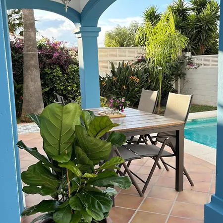Tatil Evi Precioso Independiente En Con Piscina Denia
