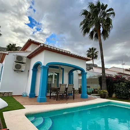 Precioso Independiente En Con Piscina * Denia