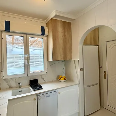 Tatil Evi Precioso Independiente En Con Piscina *